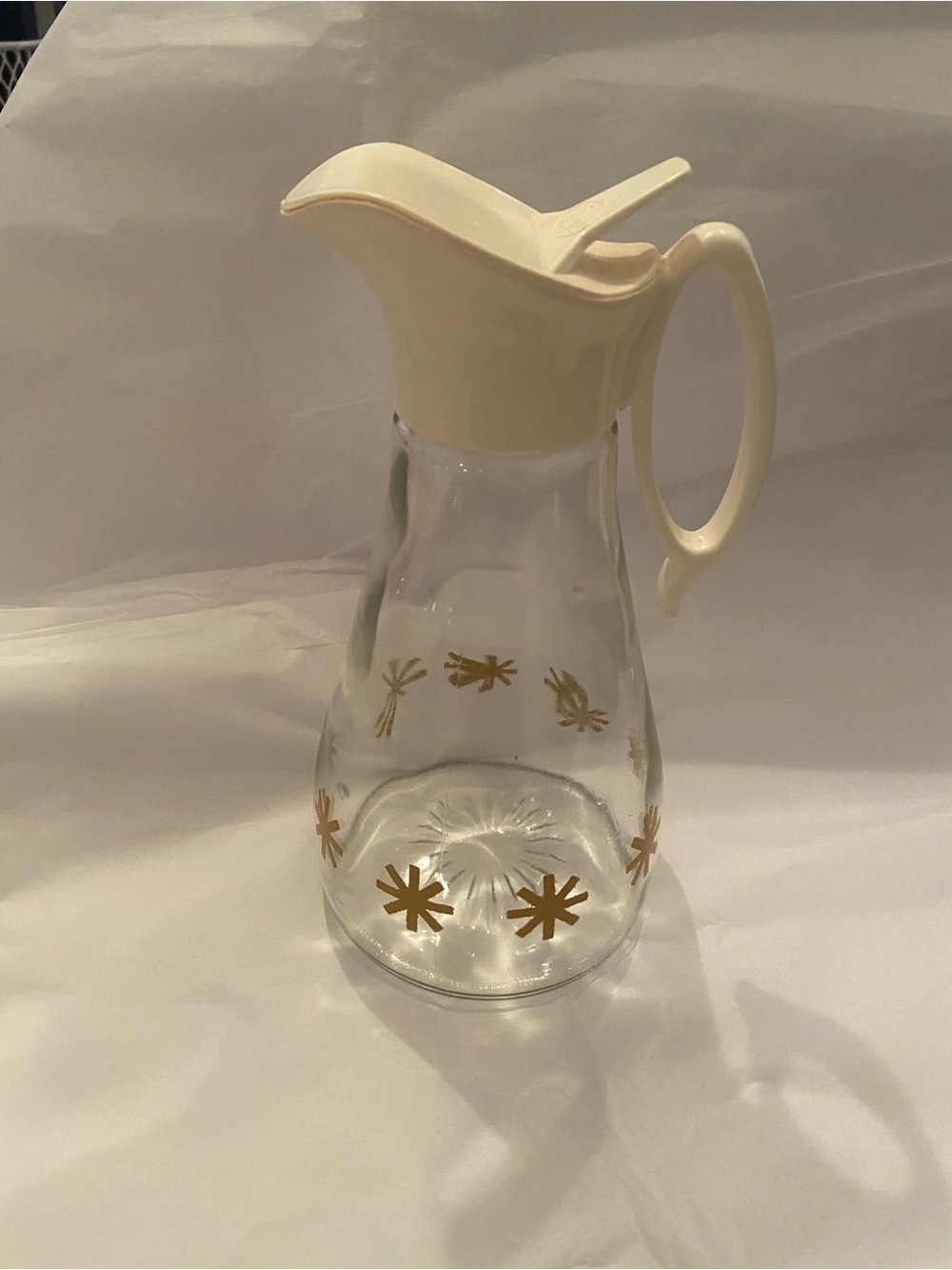 Log Cabin Vintage glass syrup dispenser